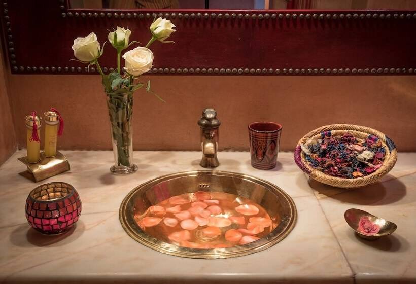 اتاق سوپریور, Riad Dar Attika