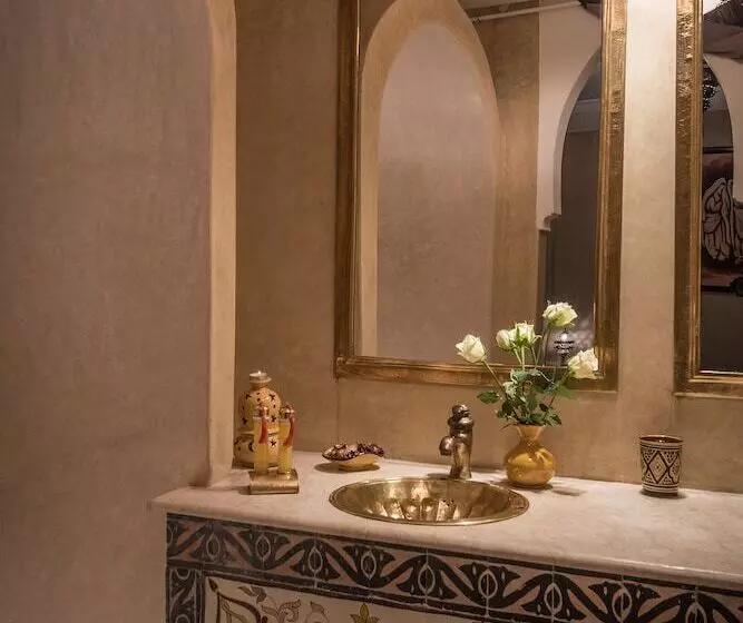 اتاق سوپریور, Riad Dar Attika