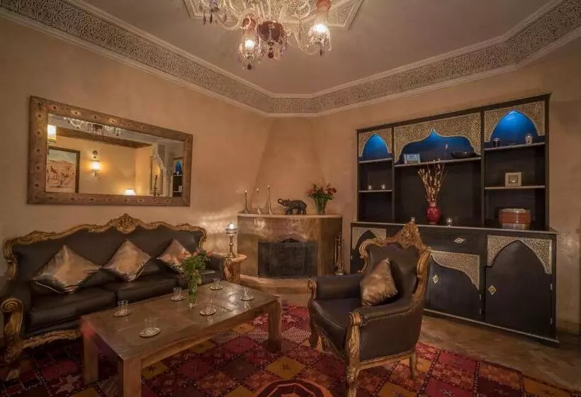 سوییت, Riad Dar Attika