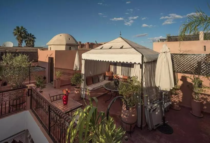 سوییت, Riad Dar Attika