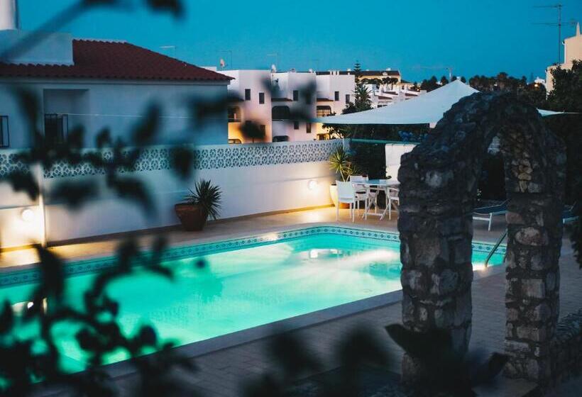 آپارتمان 1 خوابه, Vivenda Brito