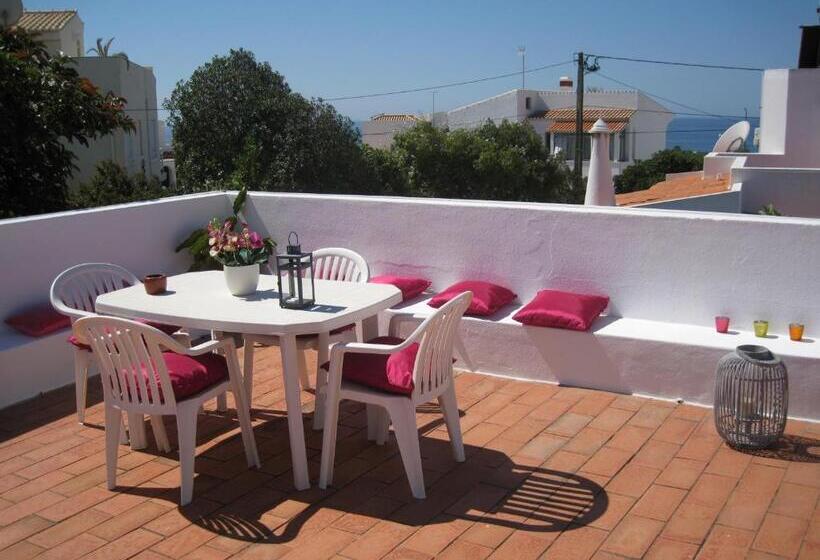 استودیوی استاندارد, Vivenda Brito