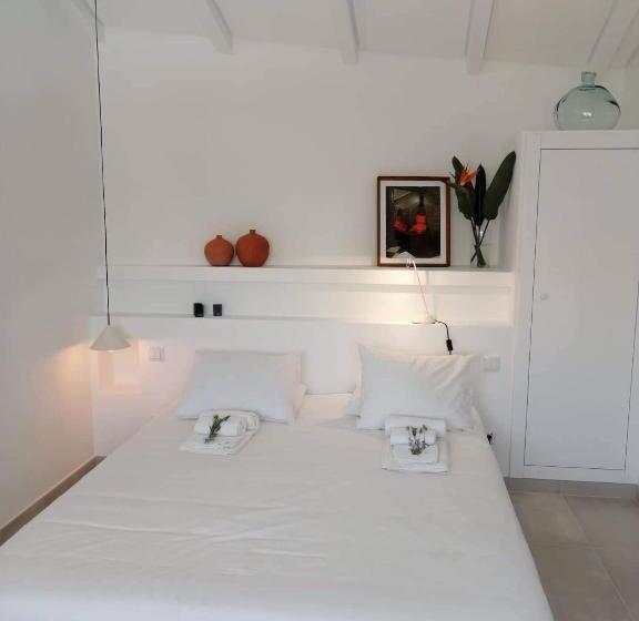 استودیوی لوکس, Vivenda Brito