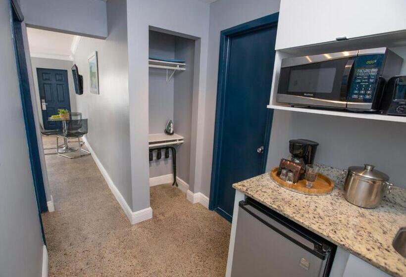 스탠다드 룸 2층 침대, Hollywood Beach Suites And