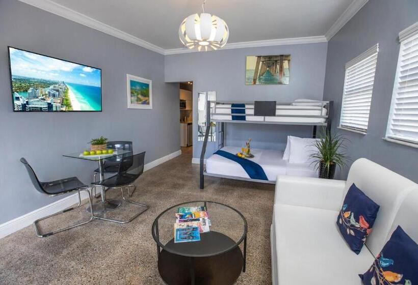 스탠다드 룸 2층 침대, Hollywood Beach Suites And