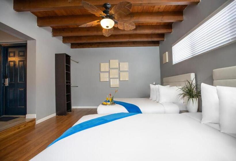 חדר משפחתי, Hollywood Beach Suites And