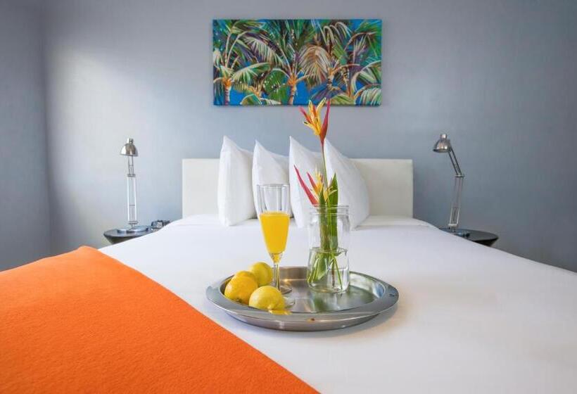 장애인을 위한 스탠다드 룸, Hollywood Beach Suites And