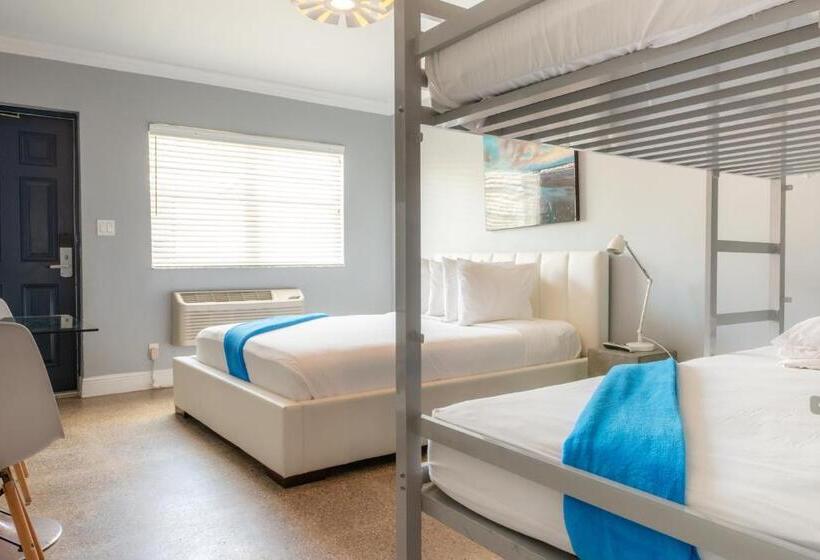 스탠다드 룸 2층 침대, Hollywood Beach Suites And