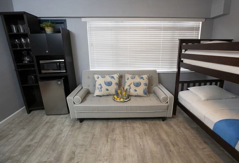 스탠다드 룸, Hollywood Beach Suites And