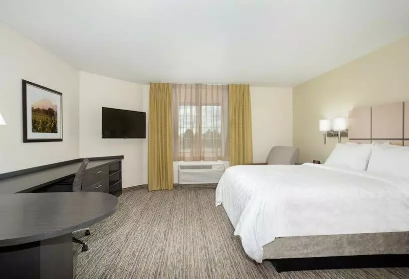 スタンダードスタジオ, Candlewood Suites Cheyenne, An Ihg