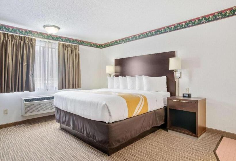 Люкс с гидромассажем, Everspring Inn & Suites