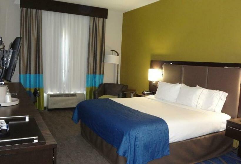 Номер Стандарт Кровать Кинг Адаптированный для Инвалидов, Holiday Inn Express Hotel & Suites El Reno By Ihg