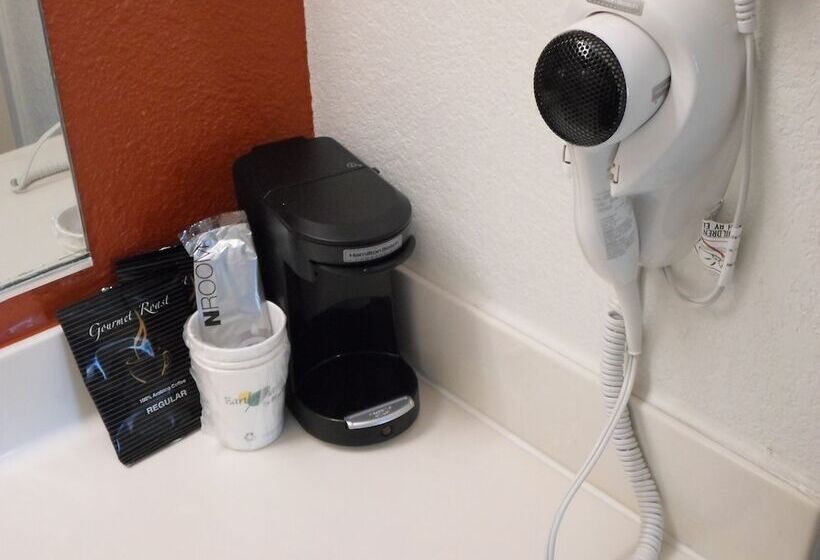 חדר דלוקס, Howard Johnson By Wyndham Las Vegas Near The Strip