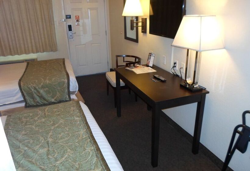 חדר דלוקס, Howard Johnson By Wyndham Las Vegas Near The Strip