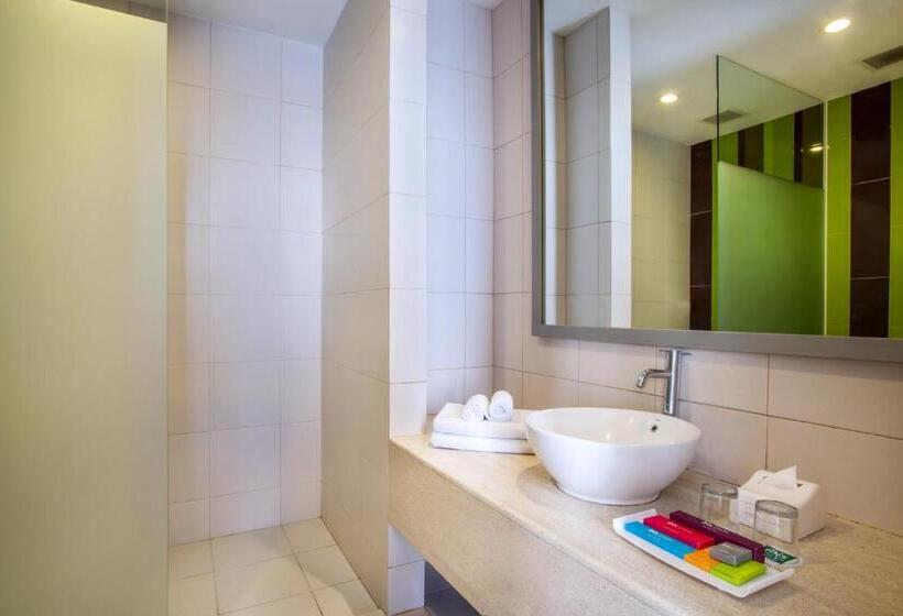 스탠다드 룸 킹사이즈 침대, Ibis Styles Malang