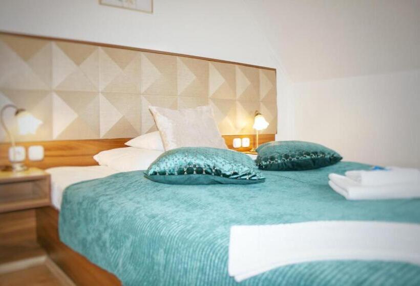 غرفة قياسية, Le Rose