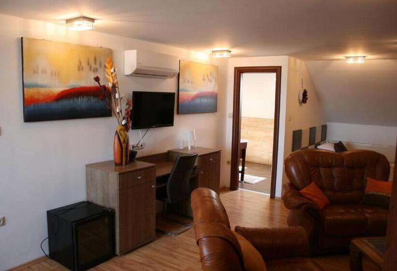 غرفة عائلية, Le Rose