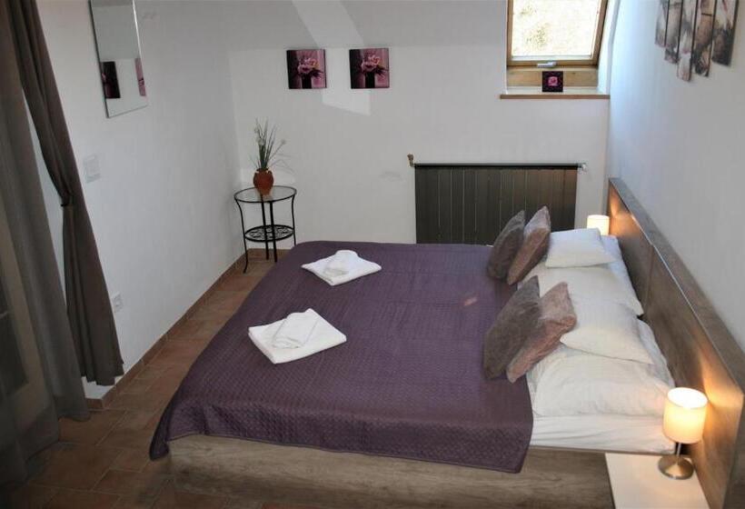 شقة غرفة واحدة مزودة بتراس, Le Rose