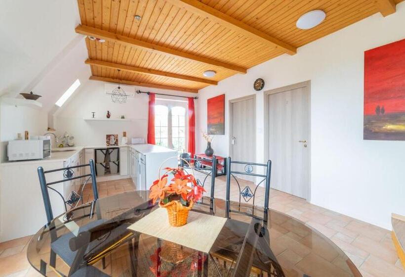 شقة غرفة واحدة مزودة بتراس, Le Rose