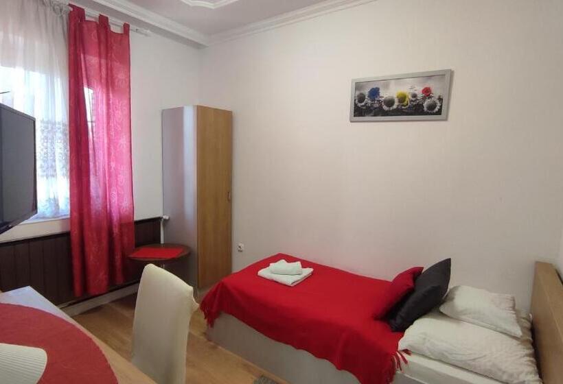 شقة 5 غرف نوم, Le Rose