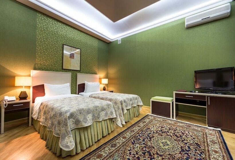 اتاق استاندارد سه نفره, Premier