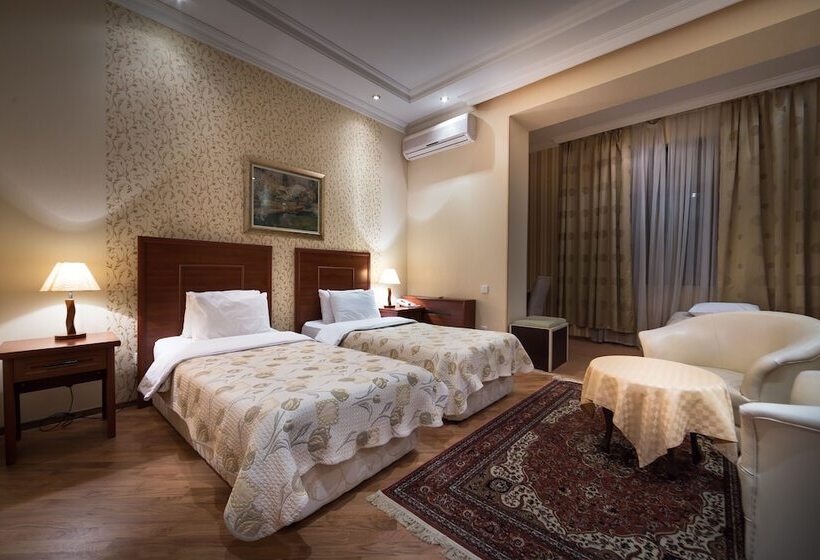 اتاق استاندارد سه نفره, Premier