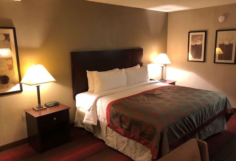 プールの見えるデラックスルーム, Michigan City Inn