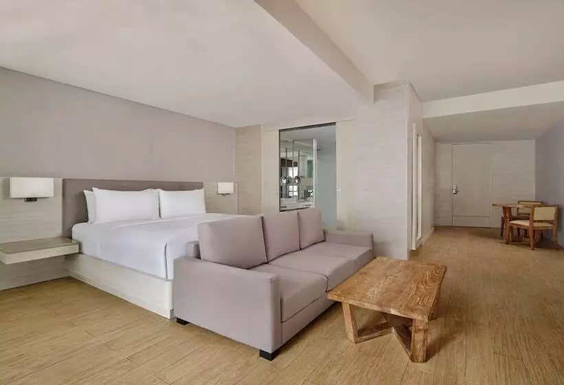 デラックススイート, The Stones   Legian, Bali   Marriott Autograph Collection