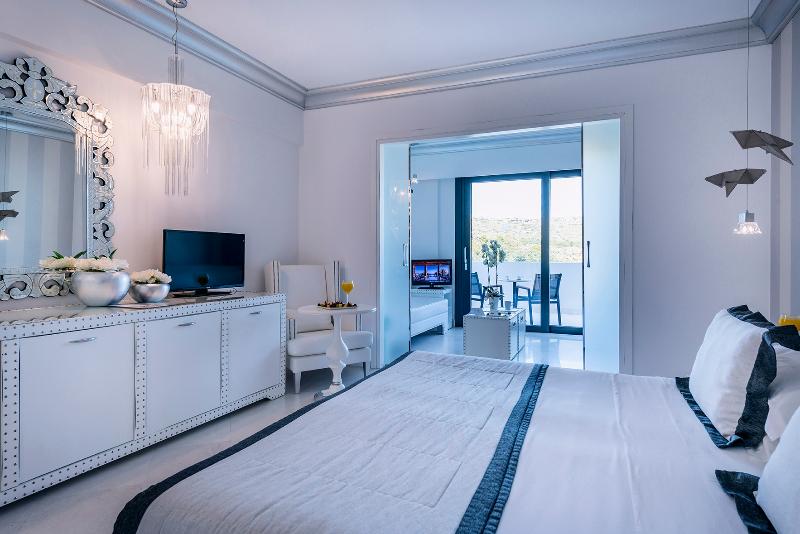 غرفة عائلية ذات إطلالة جانبية على البحر, Mitsis Selection Alila