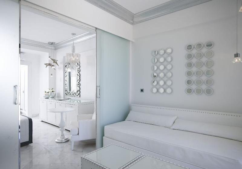 غرفة عائلية ذات إطلالة جانبية على البحر, Mitsis Selection Alila