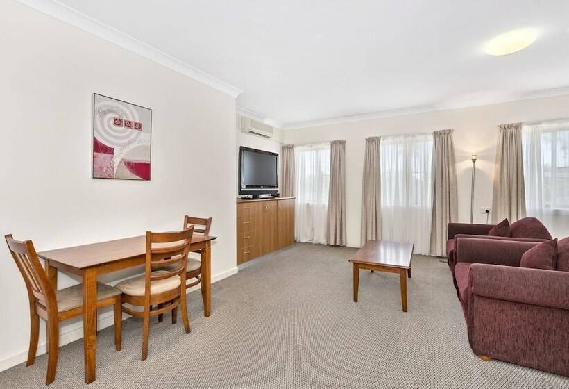 اتاق اجرایی, Comfort Inn Centrepoint Motel