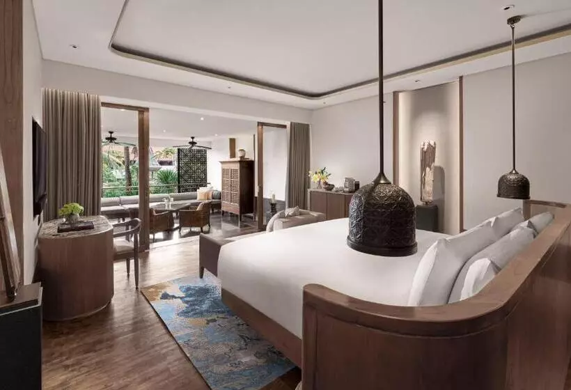 庭の見えるジュニアスイート, Intercontinental Bali Sanur Resort, An Ihg