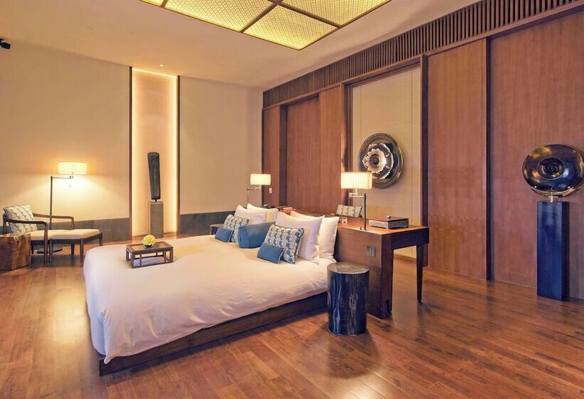 Люкс Вид на Сад, Intercontinental Bali Sanur Resort, An Ihg