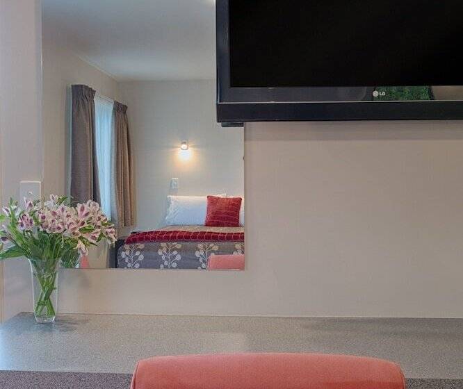 Апартаменты 1 Спальня, Bella Vista Motel Fox Glacier