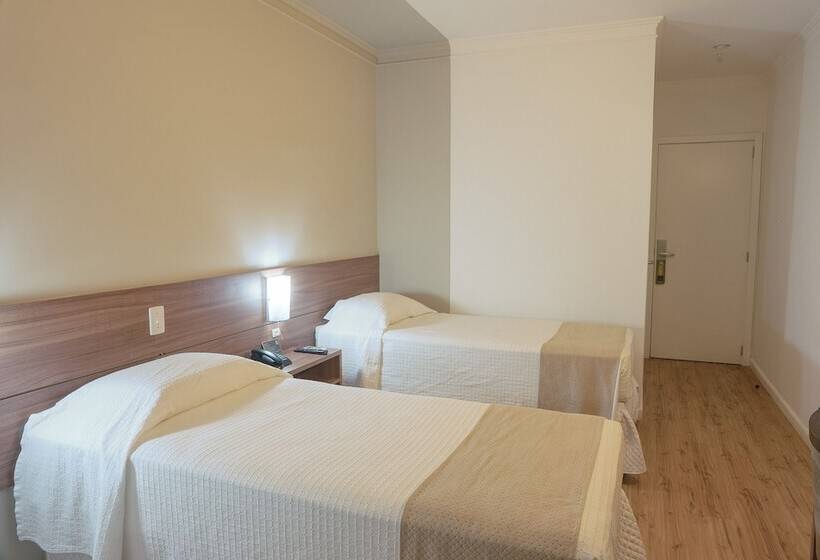 수피리어 트리플 룸, Açores Premium  5 Minutos Do Moinhos De Vento