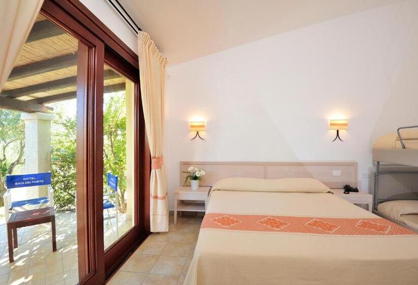 חדר סופריור לארבעה, Baia Del Porto