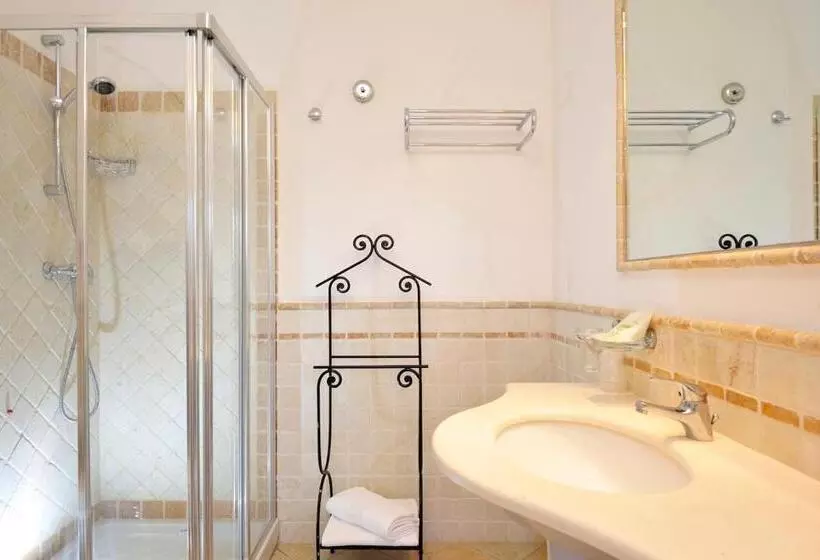 اتاق سوپریور چهار تخته, Baia Del Porto