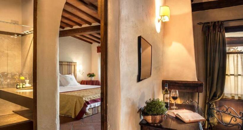 Люкс с Террасой, Castello Di Spaltenna Exclusive Resort & Spa