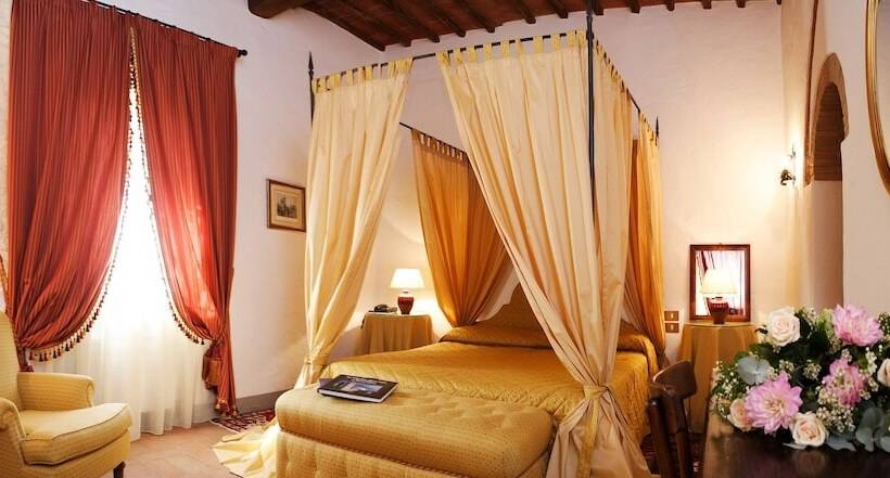 Люкс с Террасой, Castello Di Spaltenna Exclusive Resort & Spa