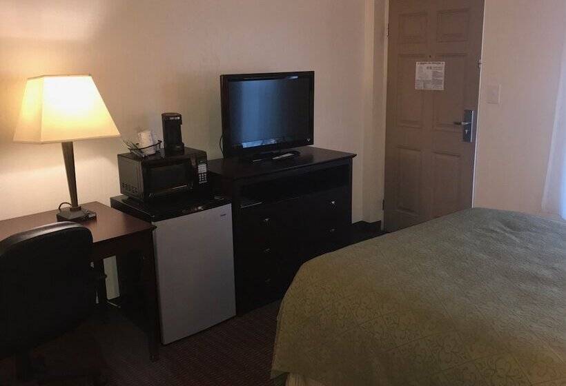 חדר סטנדרט שתי מיטות זוגיות, Days Inn By Wyndham Cave City