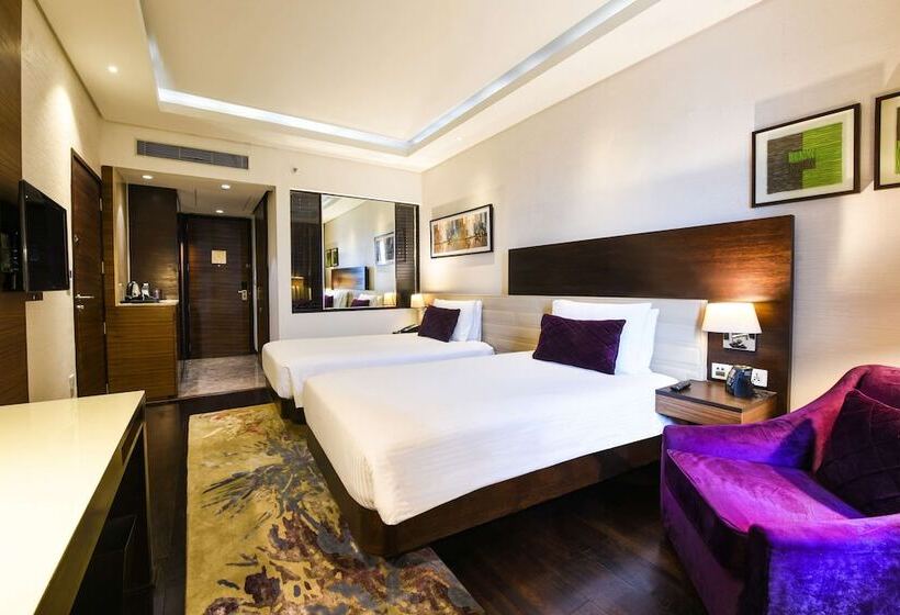 اتاق لوکس, Doubletree By Hilton Gurugram Baani Square