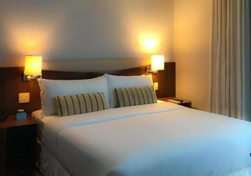 キングサイズベッドのスタンダードルーム, Hilton Garden Inn Valley Forge/oaks