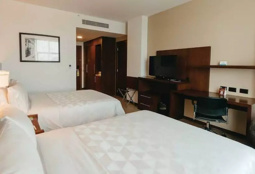 ２ダブルベッドのスタンダードルーム, Holiday Inn Guayaquil Airport, An Ihg