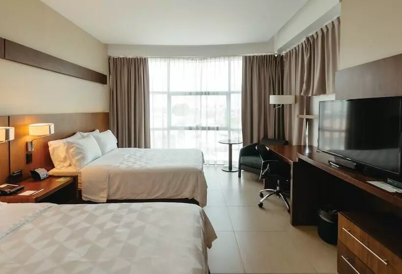 ２ダブルベッドのスタンダードルーム, Holiday Inn Guayaquil Airport, An Ihg
