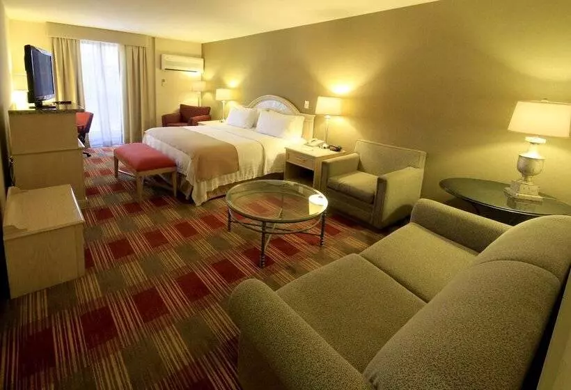 سوئیت پرزیدنت, Holiday Inn Monclova, An Ihg