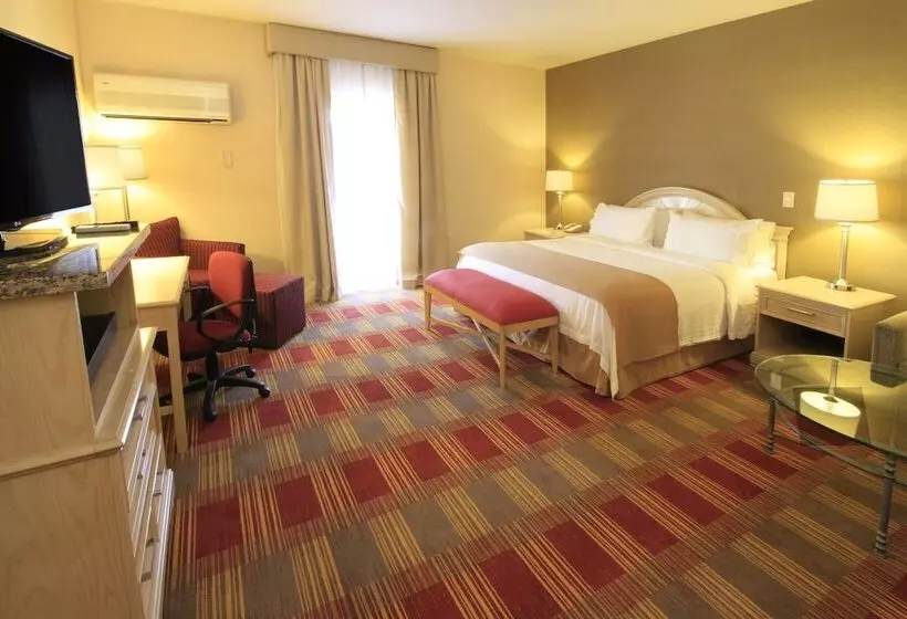 سوئیت پرزیدنت, Holiday Inn Monclova, An Ihg
