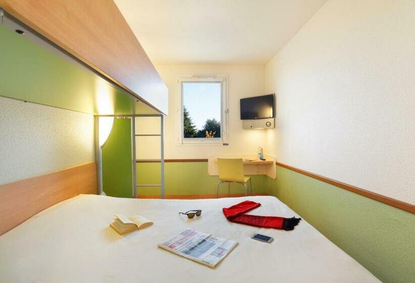 חדר סטנדרט לשלושה, Ibis Budget Cosnesurloire