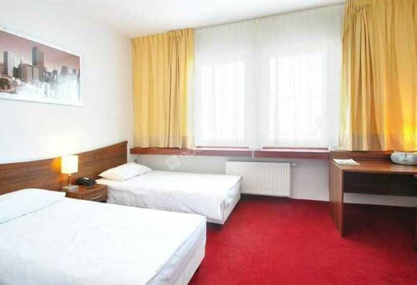 اتاق استاندارد یک نفره, M