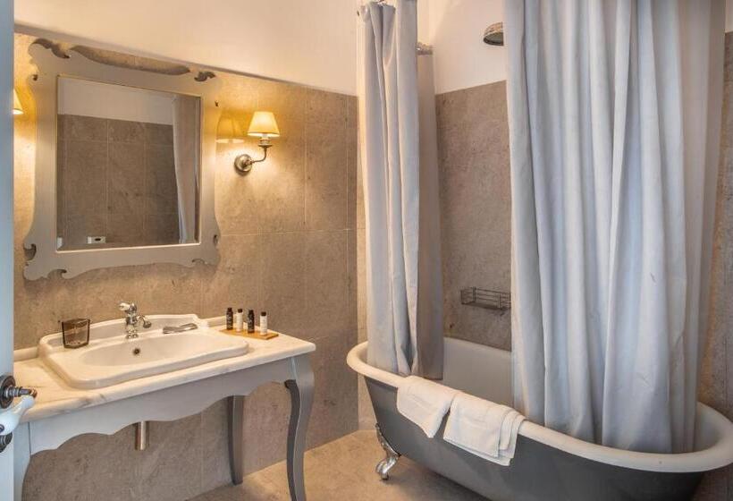 جناح, Micra Anglia Boutique Hotel & Spa