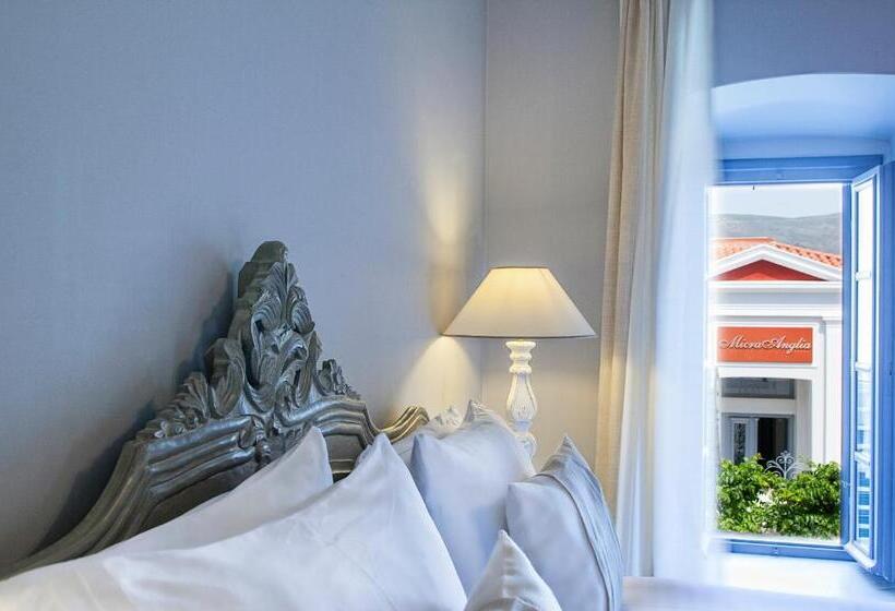 جناح مزود بحمام سباحة, Micra Anglia Boutique Hotel & Spa